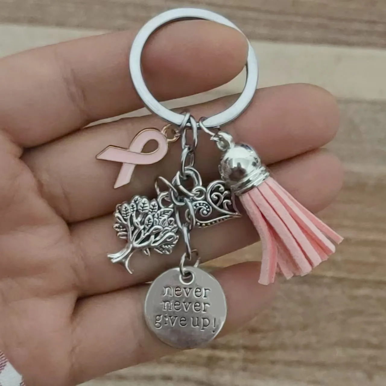 kf-S915ef899ce8f4991886cf353f5a971e5p-For-the-care-of-our-mother-we-work-together-and-live-together-Keychains-are-given-as