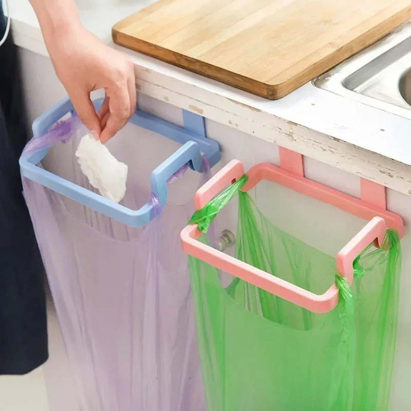 kf-Sb1e0e29b13bc40eaad6ad2a0245cb6f0Z-Creative-Kitchen-Shelf-Hanging-Garbage-Bag-Stand-Behind-Household-Cabinet-Door-Rag-Trash-Hanger-Simple-Kitchenware