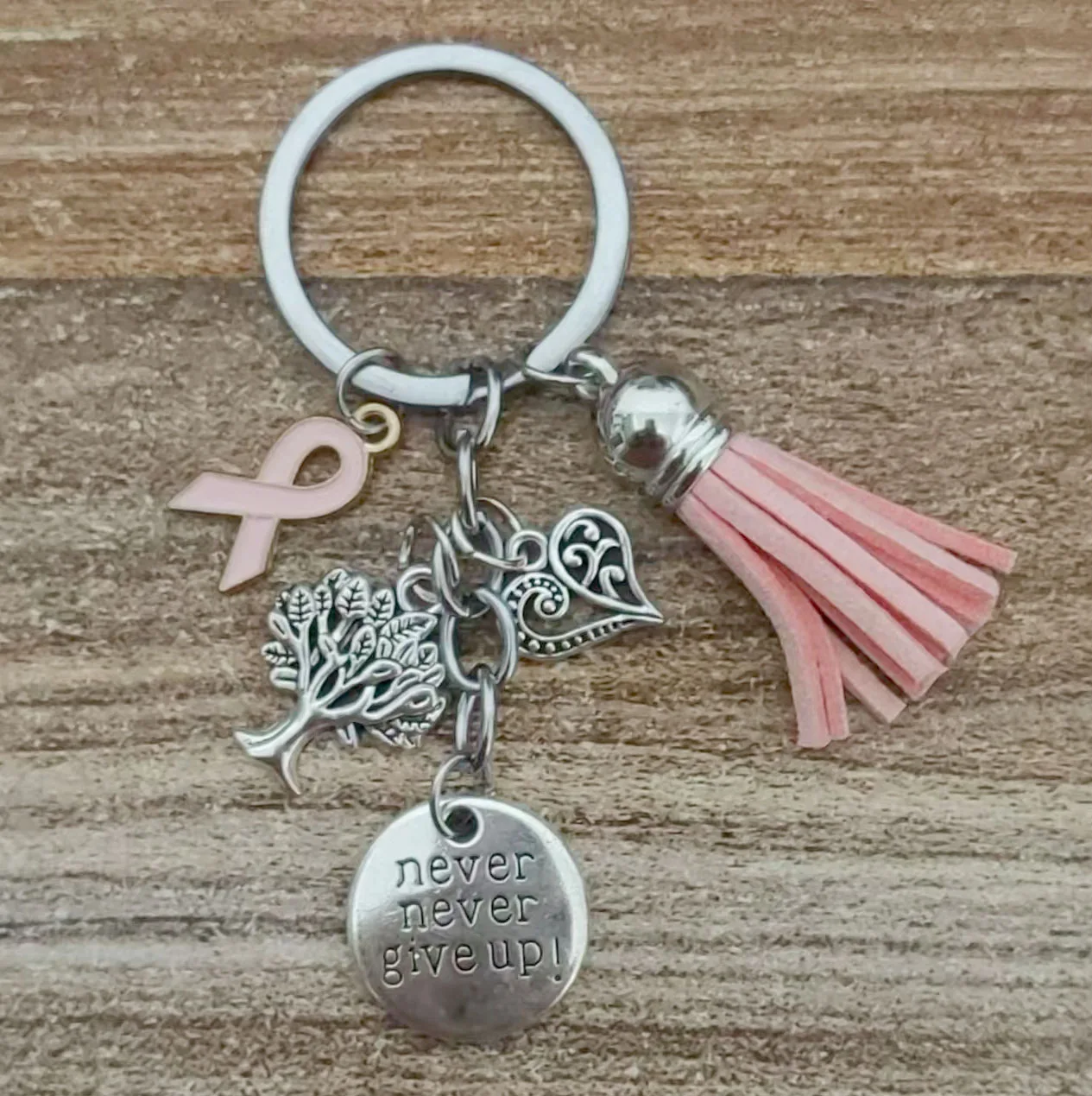 kf-S9e83e466cb514858b96a8ab35ec10fcbJ-For-the-care-of-our-mother-we-work-together-and-live-together-Keychains-are-given-as